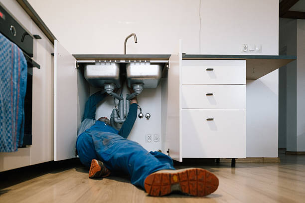 Professional Leak Detection technician working in Piscataway, NJ